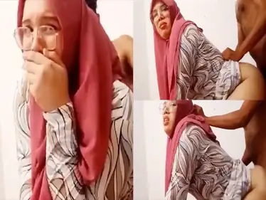 MILF Hijab Merah Muda Ketagihan Brondong